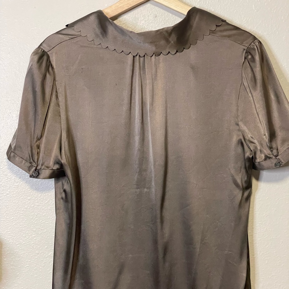 ✨SOLD-Theory Silk Blend Scalloped Button Down Blouse - Picture 3 of 10